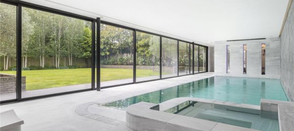 6 غرف نوم منزل في London, United Kingdom رقم 6558 73