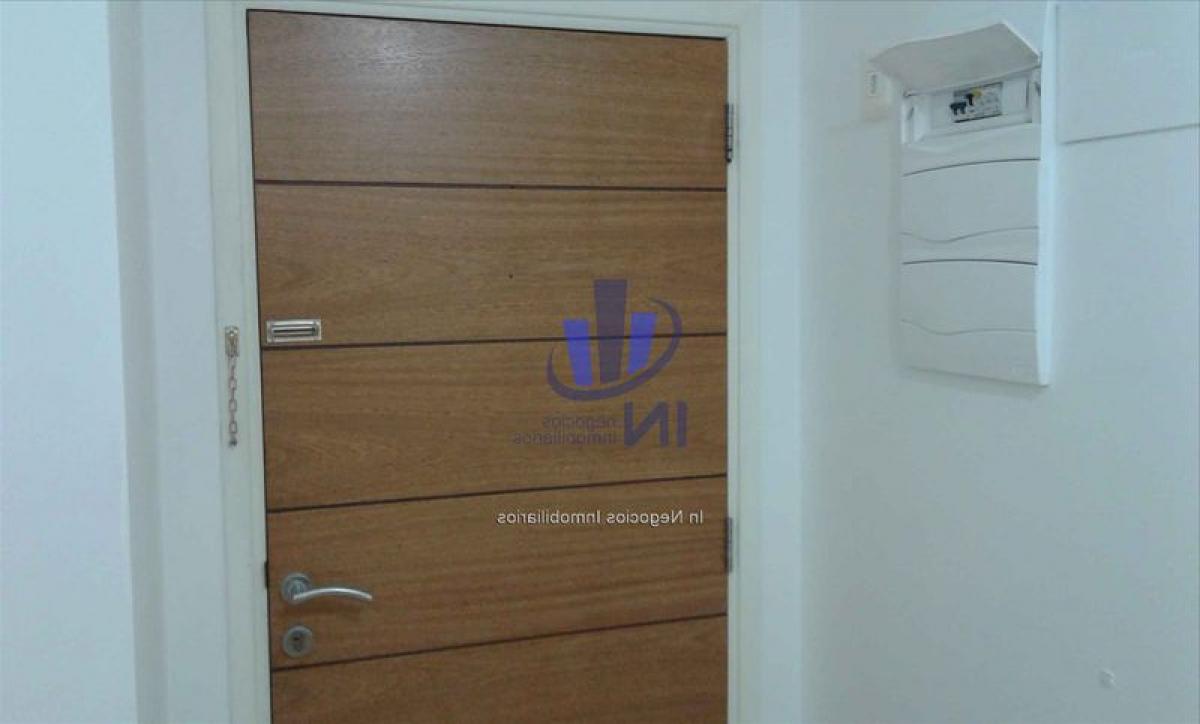 Oficina de 4 dormitorios en Montevideo, Uruguay No. 13762