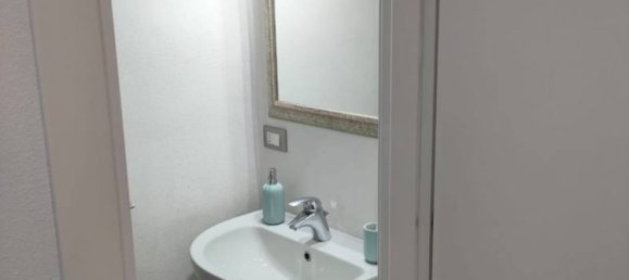 1-Zimmer Gewerbliche Immobilie in Bologna, Italy, Nr. 142639 10