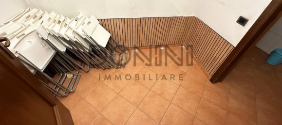  مكتب في Tradate, Italy 72متر مربع رقم 13533 8