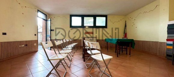  مكتب في Tradate, Italy 72متر مربع رقم 13533 9