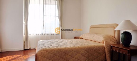 3 bedrooms Condo in Pattaya, Thailand No. 4895 11