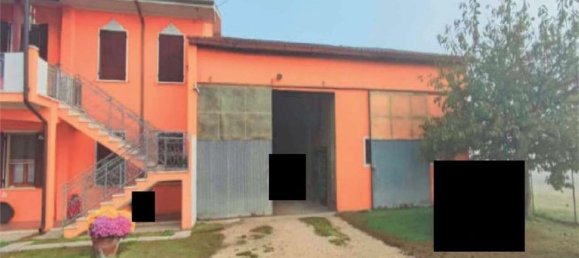 9-Zimmer Haus in Castelnovo Bariano, Italy, Nr. 215140 6