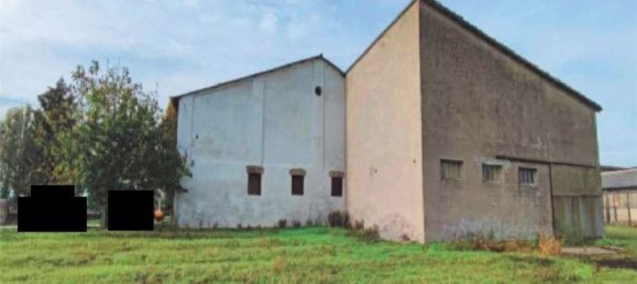 9-Zimmer Haus in Castelnovo Bariano, Italy, Nr. 215140 16