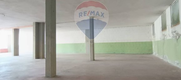 1 room Commercial property in Figline e Incisa Valdarno, Italy No. 266462 3