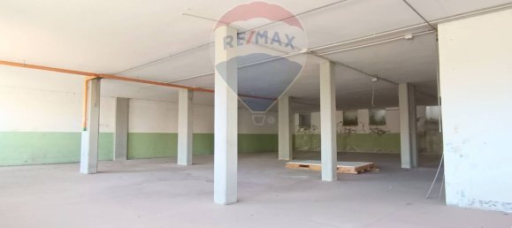 1 room Commercial property in Figline e Incisa Valdarno, Italy No. 266462 6