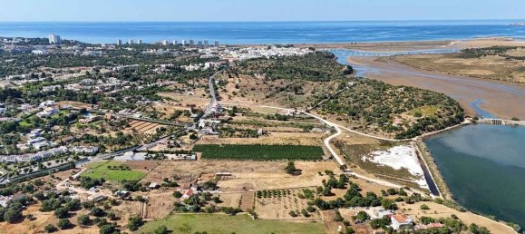 2 غرف نوم قطعة أرض في Alvor, Portugal رقم 204573 45