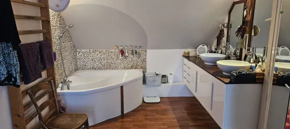 3 bedrooms House in Saint-Cyr-sur-Morin, France No. 321609 11