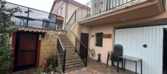 3 bedrooms Townhouse in Burgos, Spain No. 138775 2