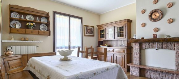 7 bedrooms Villa in Carnate, Italy No. 334607 6