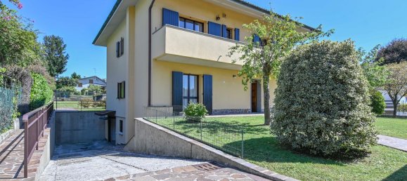 7 bedrooms Villa in Carnate, Italy No. 334607 4