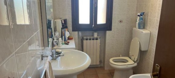 3 Schlafzimmer Wohnung in Vergato, Italy, Nr. 341179 4