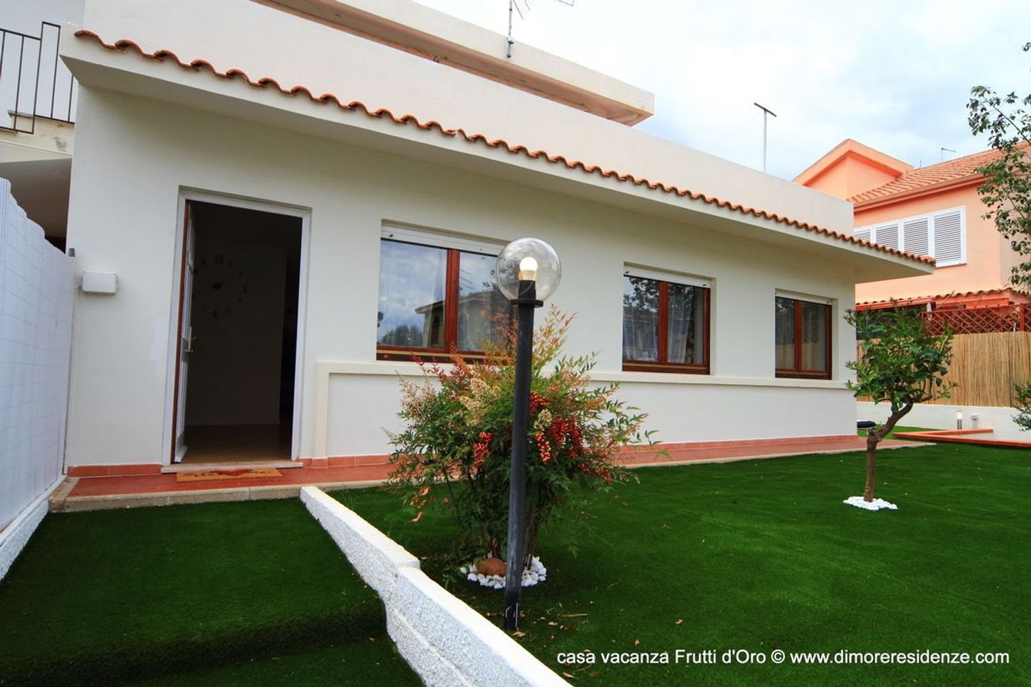 Дом с 4 комнатами в Капотерра, Италия № 106105