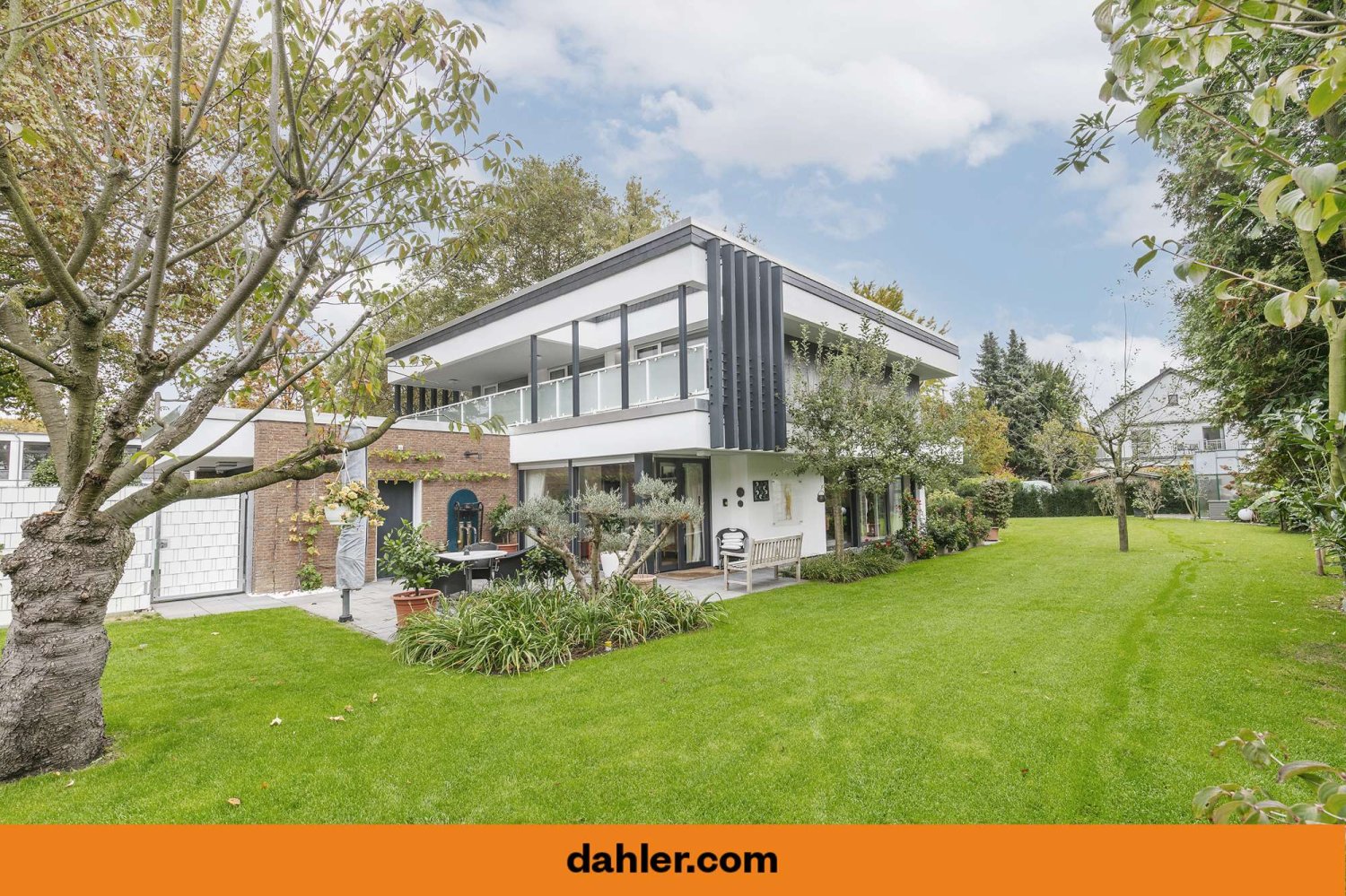 3 bedrooms Townhouse in Leverkusen, Germany No. 45569