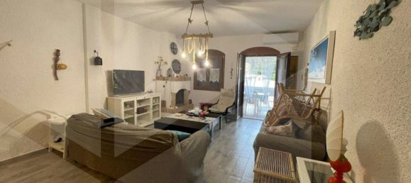 Дом с 4 комнатами в Вико дель Гаргано, Италия № 27185 2