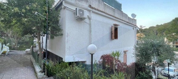 Дом с 4 комнатами в Вико дель Гаргано, Италия № 27185 20