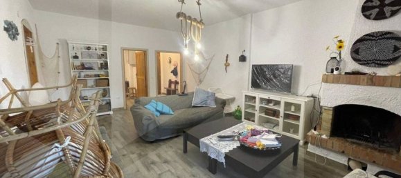 Дом с 4 комнатами в Вико дель Гаргано, Италия № 27185 3