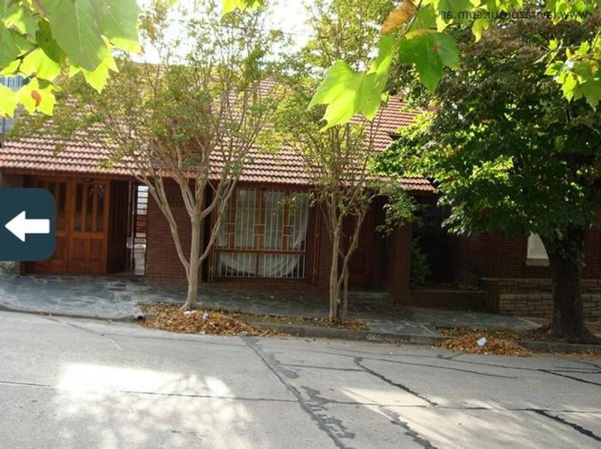 2 bedrooms House in Mar del Plata, Argentina No. 73528