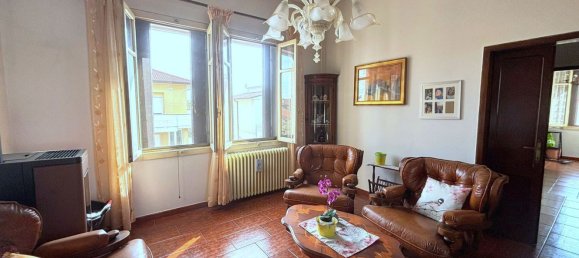 4 bedrooms Apartment in Cerea, Italy No. 315993 7