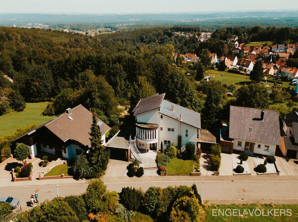 10-Zimmer Stadthaus in Saarpfalz, Germany, Nr. 279109