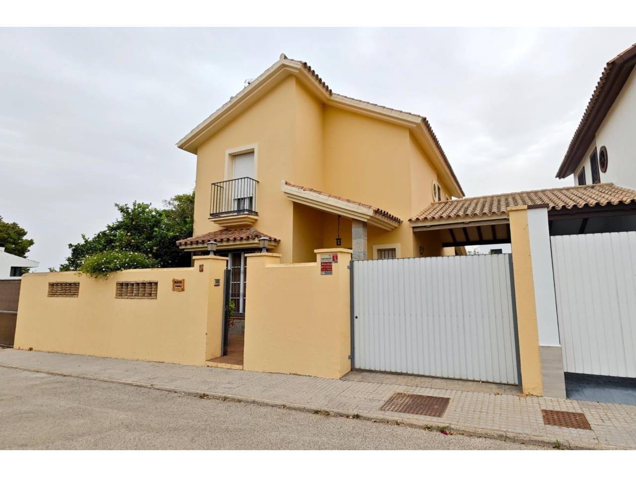 4 bedrooms House in Cadiz, Spain No. 146224