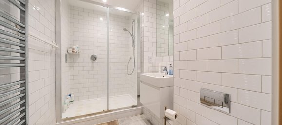 3 bedrooms Apartment in London, United Kingdom No. 7811 13