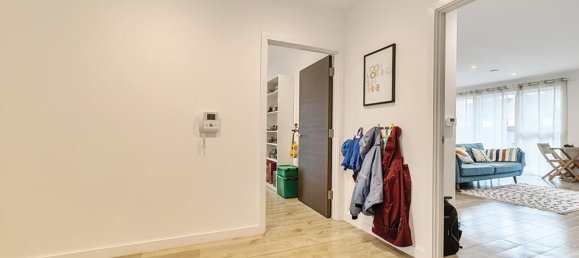 3 bedrooms Apartment in London, United Kingdom No. 7811 9