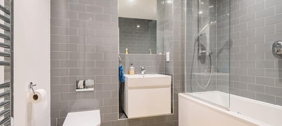 3 bedrooms Apartment in London, United Kingdom No. 7811 4