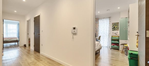 3 bedrooms Apartment in London, United Kingdom No. 7811 6