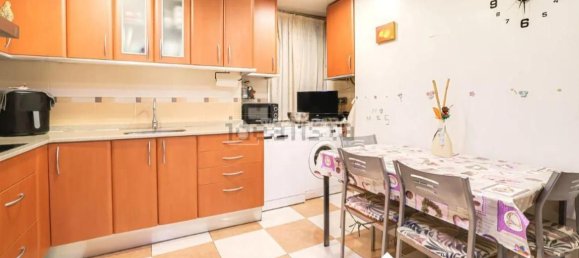 Apartamento de 3 dormitorios en Sants-Montjuïc, Spain No. 142434 3