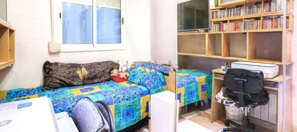 Apartamento de 3 dormitorios en Sants-Montjuïc, Spain No. 142434 19