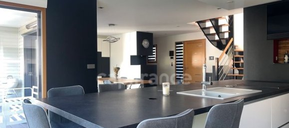 Villa de 4 dormitorios en Hesdin-l'Abbe, France No. 210884 4