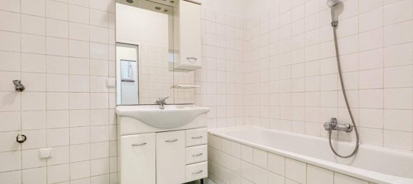 4 rooms Apartment in Favoriten, Austria No. 25959 5