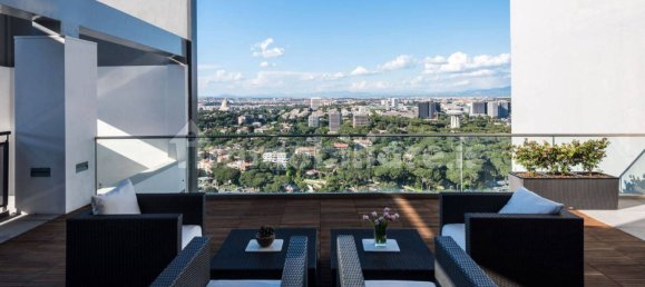 2 bedrooms Apartment in Rome, Italy No. 50110 18