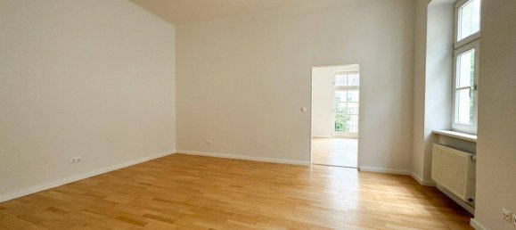 2 rooms Apartment in Neubau, Austria No. 195063 4