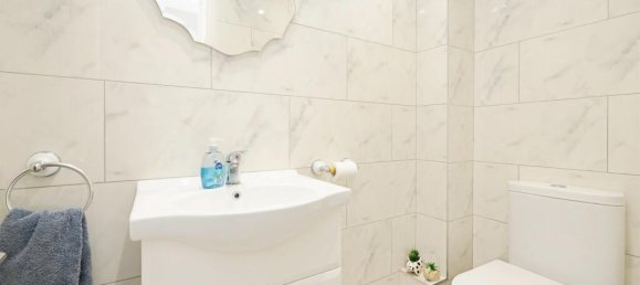 4 bedrooms House in Bushey, United Kingdom No. 6193 32