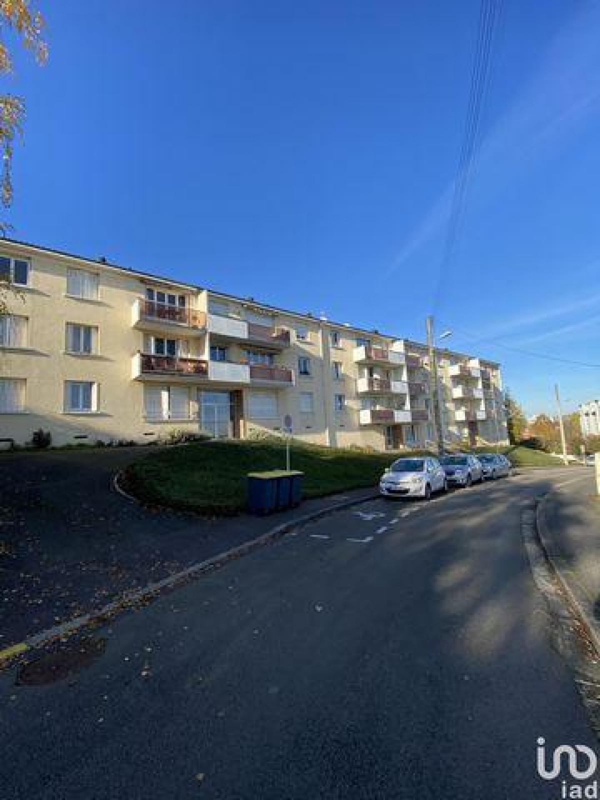 2 bedrooms Condo in Paron, France No. 14113