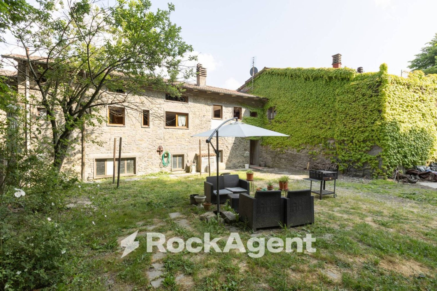 2 bedrooms House in Firenzuola, Italy No. 297655