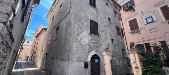 4-salle Appartement à Veroli, Italy No. 121309 24