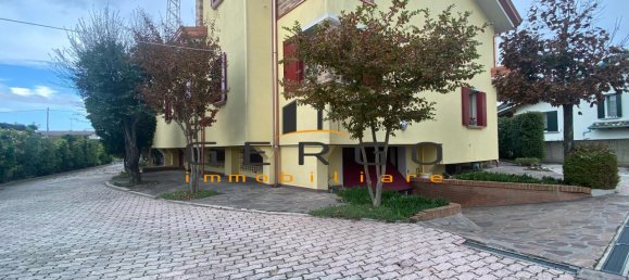 7 rooms House in Eraclea, Italy No. 2904 38