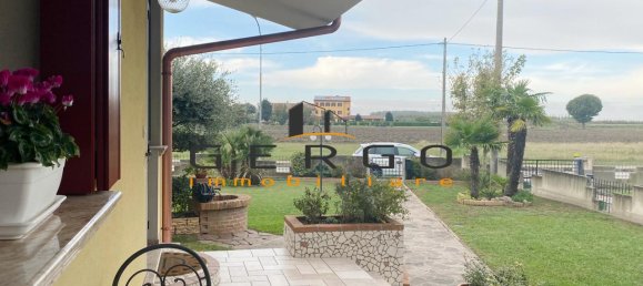 7 rooms House in Eraclea, Italy No. 2904 33