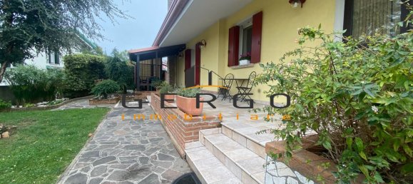 7 rooms House in Eraclea, Italy No. 2904 45