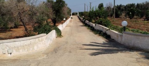 Вилла с 6 спальнями в Каровиньо, Италия № 327818 2