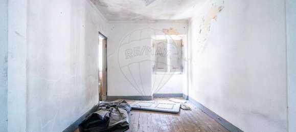 2 bedrooms House in Abrantes, Portugal No. 20512 7