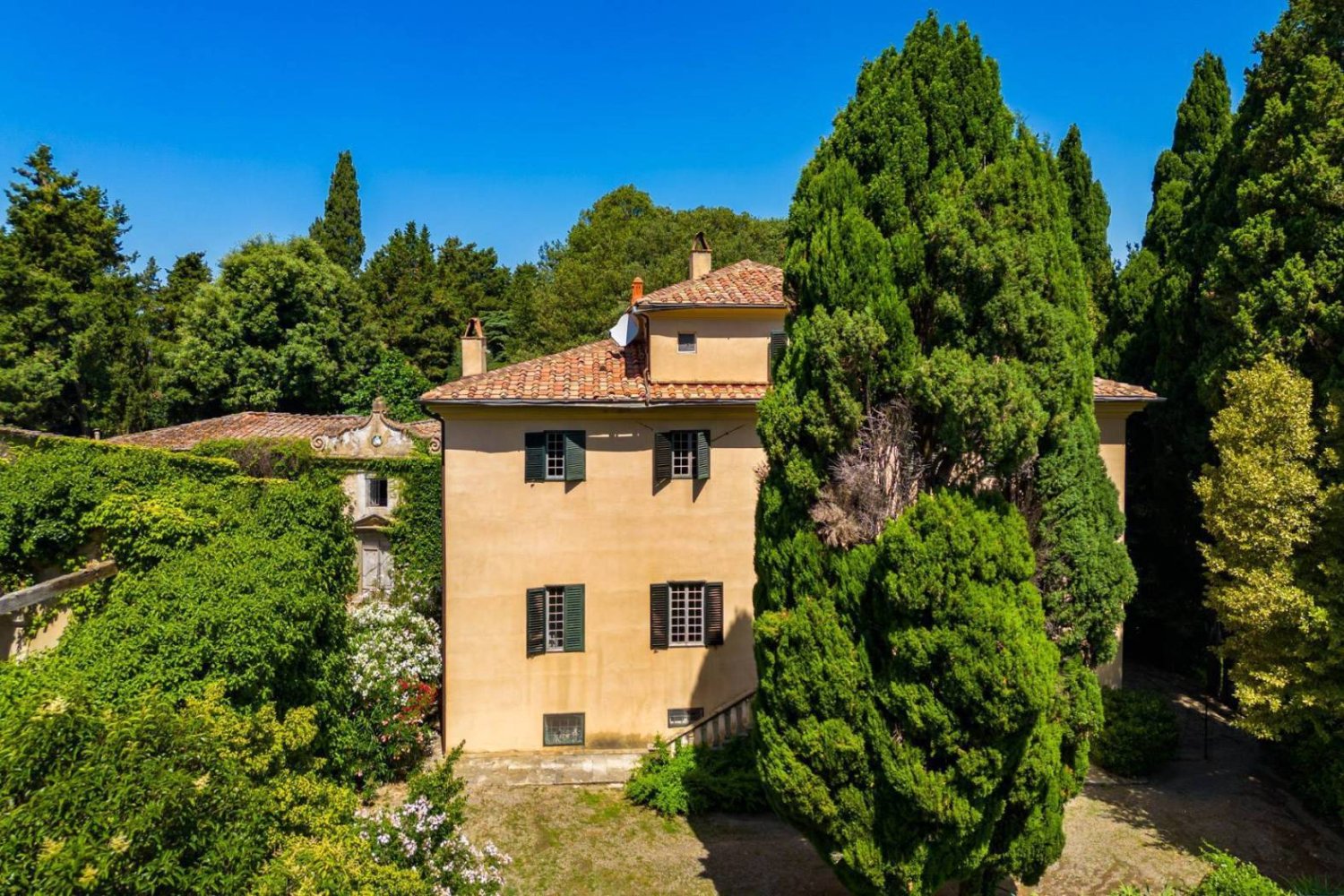 14 bedrooms Villa in Collesalvetti, Italy No. 92550