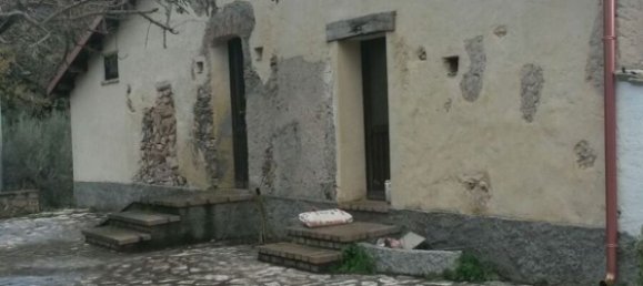 3 rooms Villa in Caulonia, Italy No. 251190 2