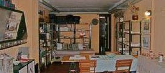 2-salle Appartement à Basiglio, Italy No. 3701 21