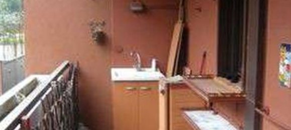 2-salle Appartement à Basiglio, Italy No. 3701 12