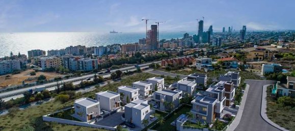 2 bedrooms House in Agios Tychonas, Cyprus No. 6766 3