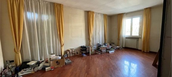 9 rooms Villa in Sassuolo, Italy No. 128998 5